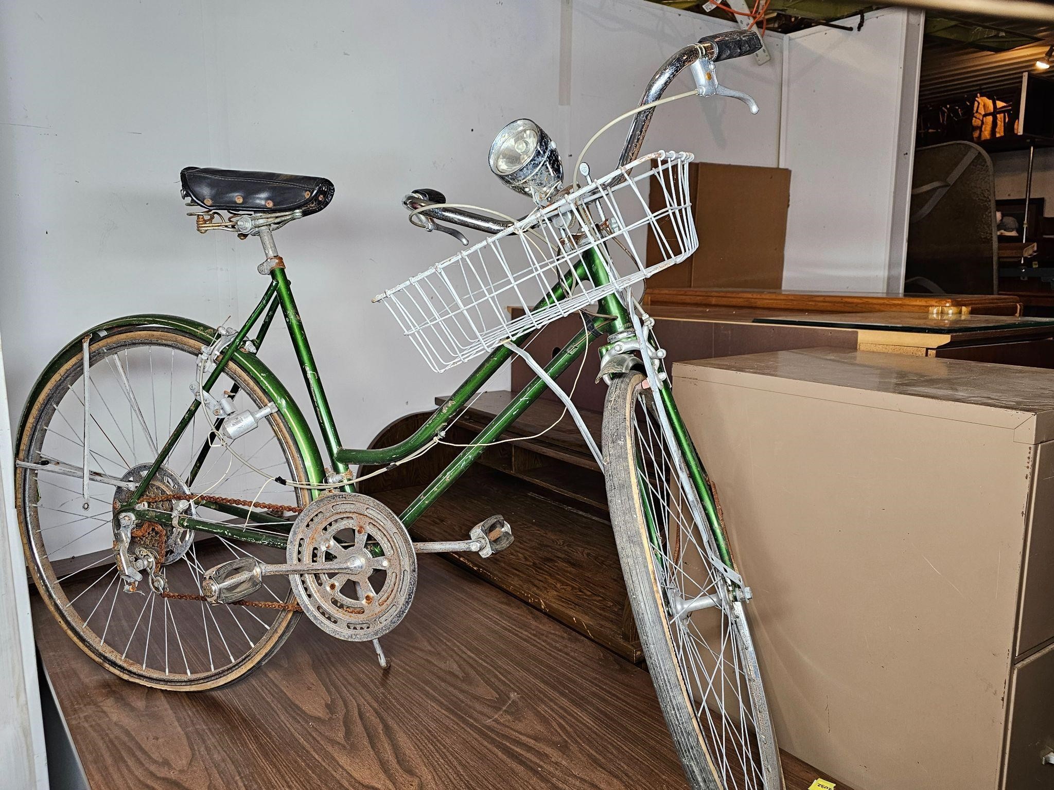 Vintage Shwinn bike