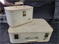 VTG Lady Baltimore White Suitcase & Train Case