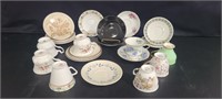 Various tea cups and saucers including Paragon -