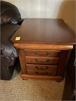 End Table w/ 4 Drawers