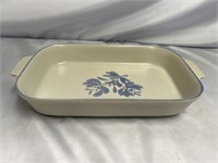 VINTAGE PFALTZGRAFF CASSEROLE DISH AND TEAPOT