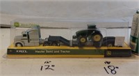 Ertl John Deere Hauler w Tractor