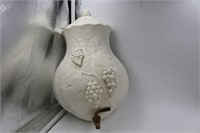 Candria wall pitcher