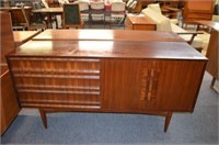 MID CENTURY SIDEBOARD, 59 3/4"