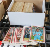 BOX OF 1981 DONRUSS BASEBALL CARDS