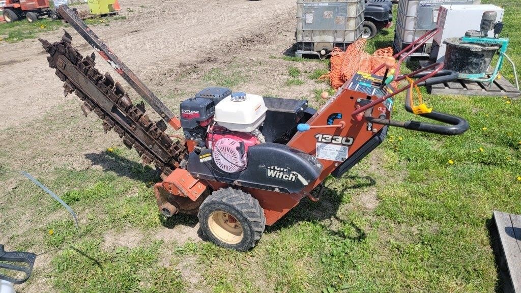 Ditchwitch 1330 Trencher