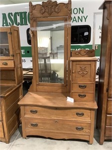 Antique Gentleman's 2-Piece Dresser & Mirror