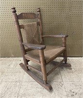 Vtg Cracker Barrel Child’s Rocking Chair