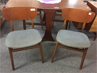 MID CENTURY DINING CHAIRS (4x)