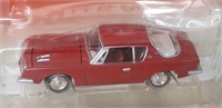 Johnny Lightning 1:64 1963 Studebaker Avanti