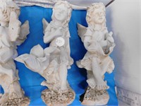 4 GARDEN ORNAMENTS ( SLIGHT DAMAGE TO ONE)