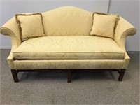 Absolutely lovely Ethan Allen love seat