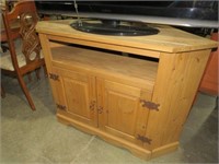 WOOD 2 DOOR TV CABINET