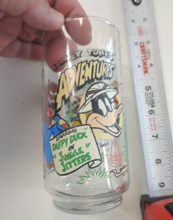 1988 LOONEY TUNES GLASS