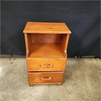 Bedside table with 2 drawers and nook