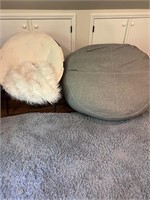 Tuft needle large bean bag chair rug and chair