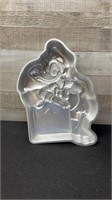 Vintage Disney Donald Duck Wilton Cake Pan