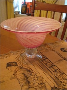 Pink, swirl glass dish