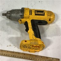 DeWALT cordless Impact Wrench missing battery