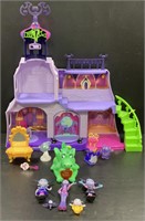 Vampirina Dollhouse and Action Figures