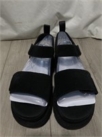 Ugg Ladies Sandals Size 8