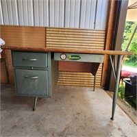 3-DRAWER METAL DESK