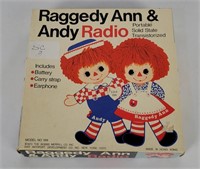 Vtg Raggedy Ann & Andy Radio W/ Box
