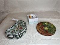 Assorted home accents plates