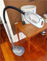 Adjustable Magnifying Mighty Bright Lamp