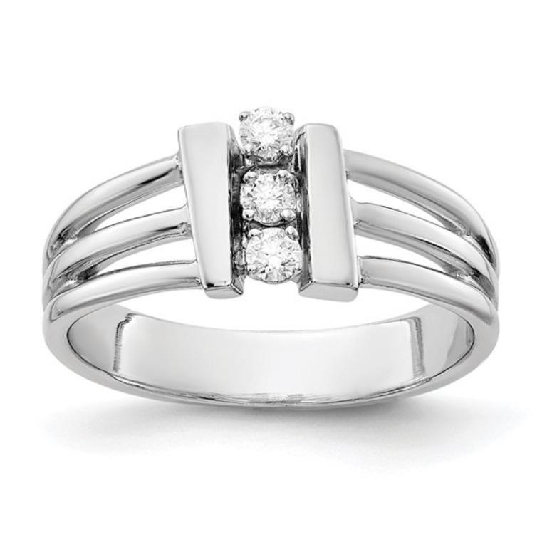 14k White Gold Diamond Ring