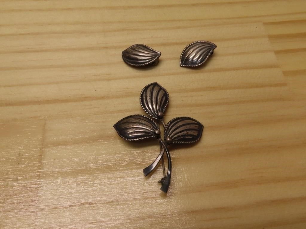 Sterling silver broach & Earrings. Matching.