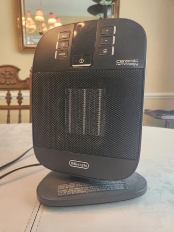 Small delonghi heater