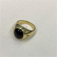 14K Gold Mans Ring with Black Stone