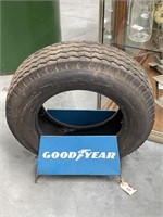 Good Year Tyre Stand