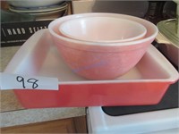 Pyrex Mixing Bowls & Dish