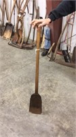 Small wood shovel