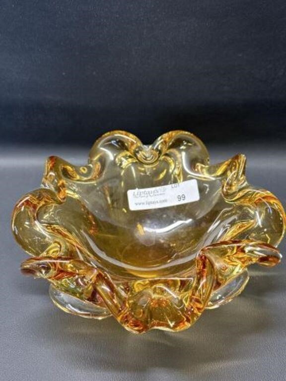 Murano glass fluted amber center piece 6"
