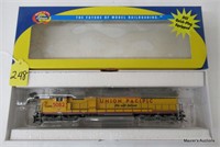 Athearn UP SD-50 Diesel Locomotive 80988, OB