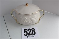 Casserole w/Lid & Holder (U242B)