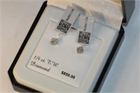 NIB ¼ tw diamond cluster stud post earrings