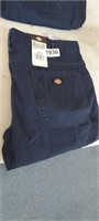DICKIES JEANS SIZE 34 X 30, NEW WITH TAGS