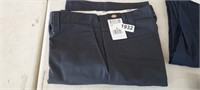 DICKIES JEANS SIZE 32, NEW WITH TAGS