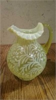 Vintage yellow Daisy pitcher