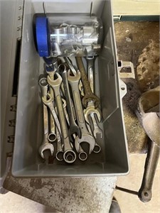 WRENCHES AND SOCKETS LOT