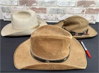 BOX LOT: 3 OLD WESTERN HATS- 2 FELT &