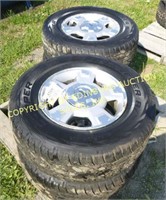 (4) 265/70 R17 ON FORD RIMS