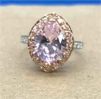 14K White Gold Ring With Pink Stones