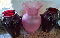 B - LOT OF 3 VASES (K73)