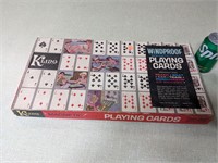 VTG Windproof Magnetic Playing Card Set