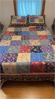 Good quality quilt, full to queen size , new